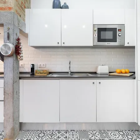 Whome Casa Alcazar Perfect Spot W/ Private Patio * Lisbon